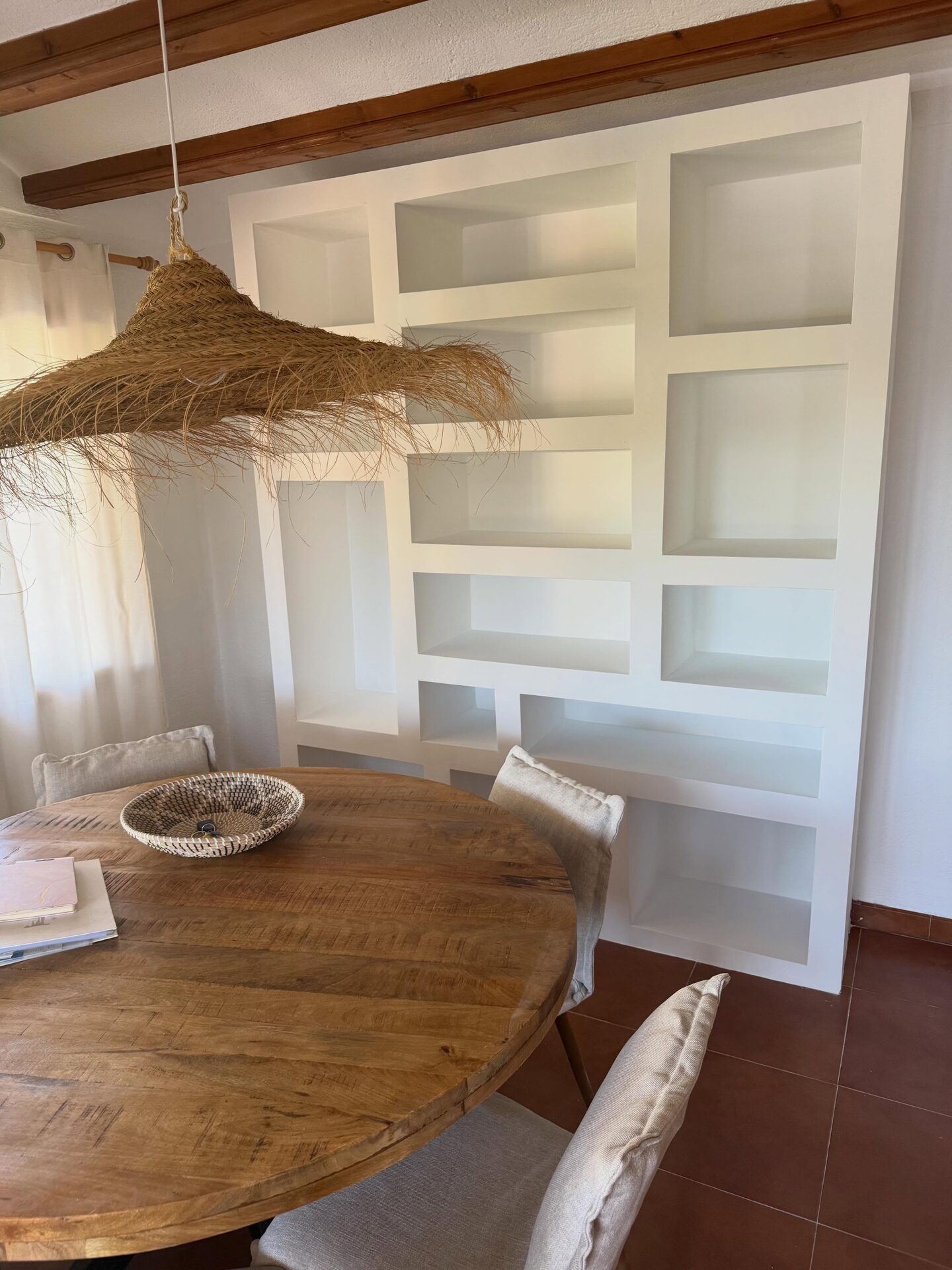 Decoratieve vakkenkast project 1 – JM Renovations Javea